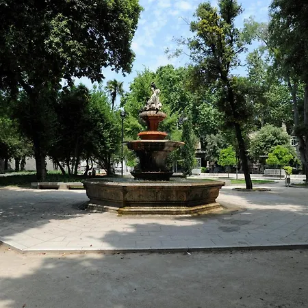 Modern And Practical In The Heart Of Apartment Split