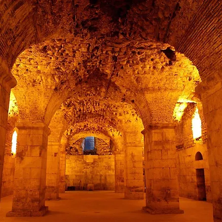 Appartement Modern And Practical In The Heart Of Split