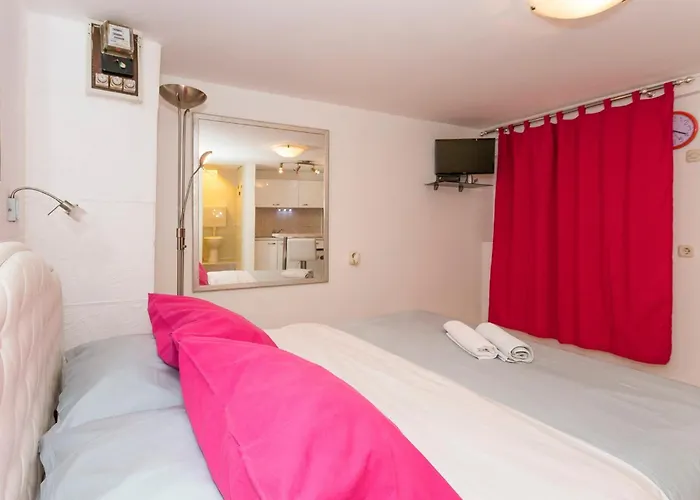 Apartament Modern And Practical In The Heart Of