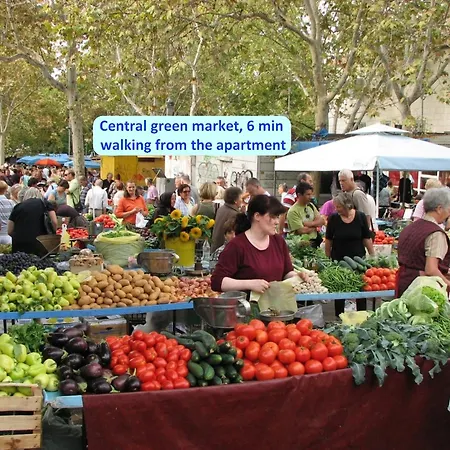 Modern And Practical In The Heart Of Lägenhet
